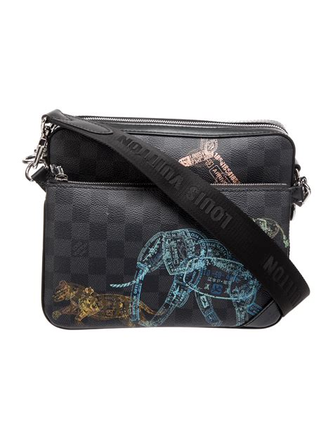 louis vuitton messenger bag gebraucht|Trio Messenger Bag .